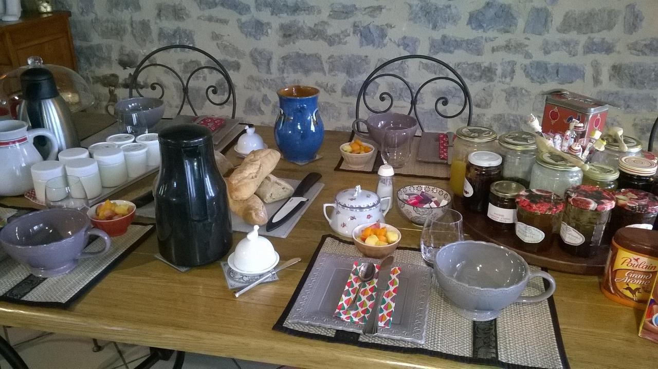 Au Rendez Vous De L'Auxois B&B Essey Buitenkant foto
